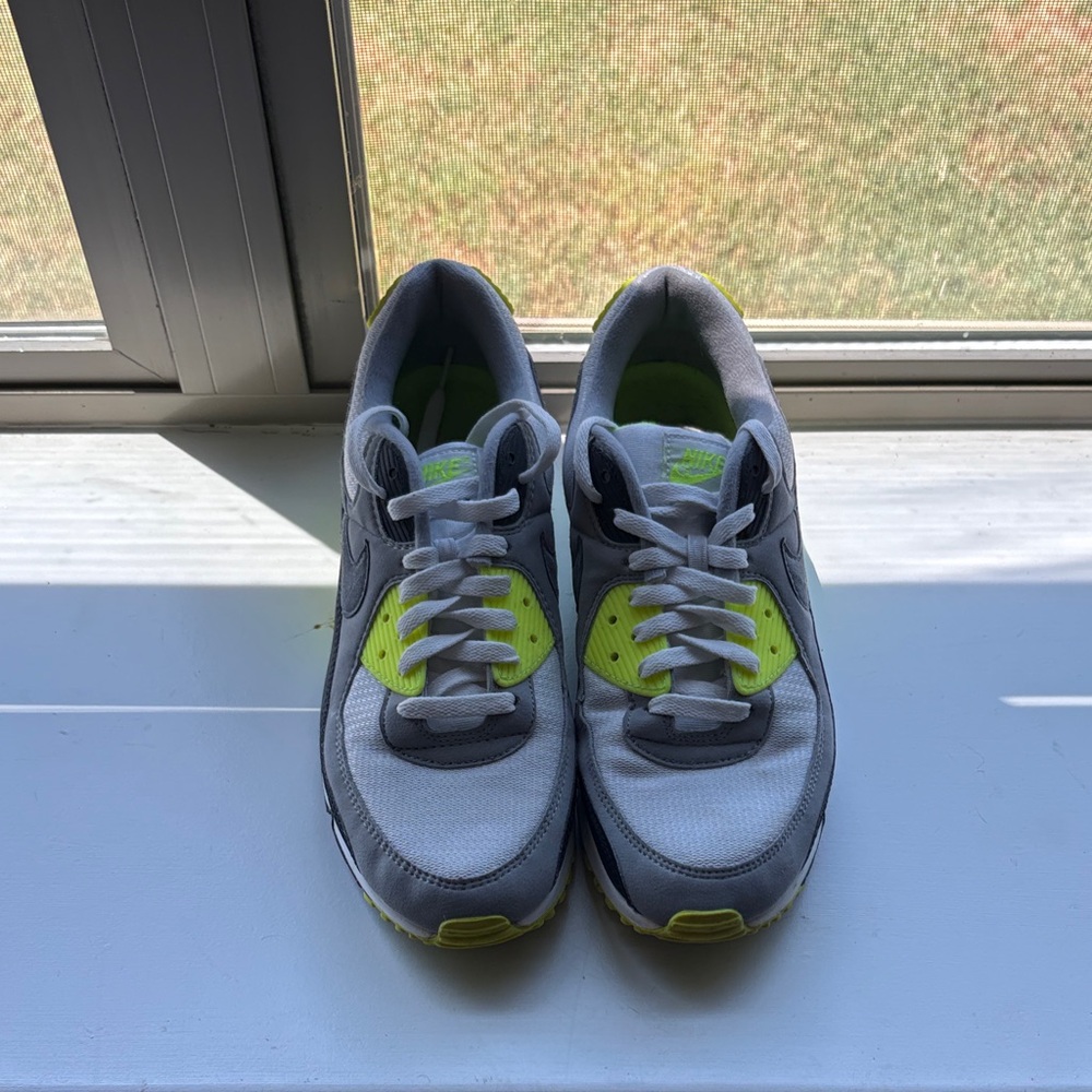 Nike white air max men’s